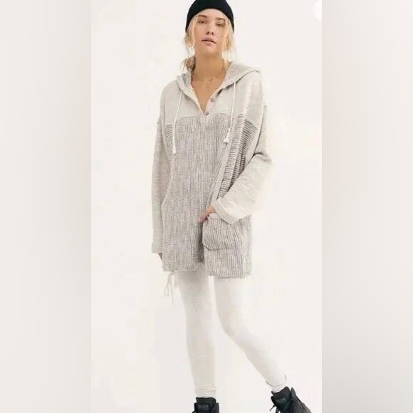 NWT Free People FP Beach Baja Babe Very Oversized Hooded Pullover in Ivory-Rare - Picture 2 of 9